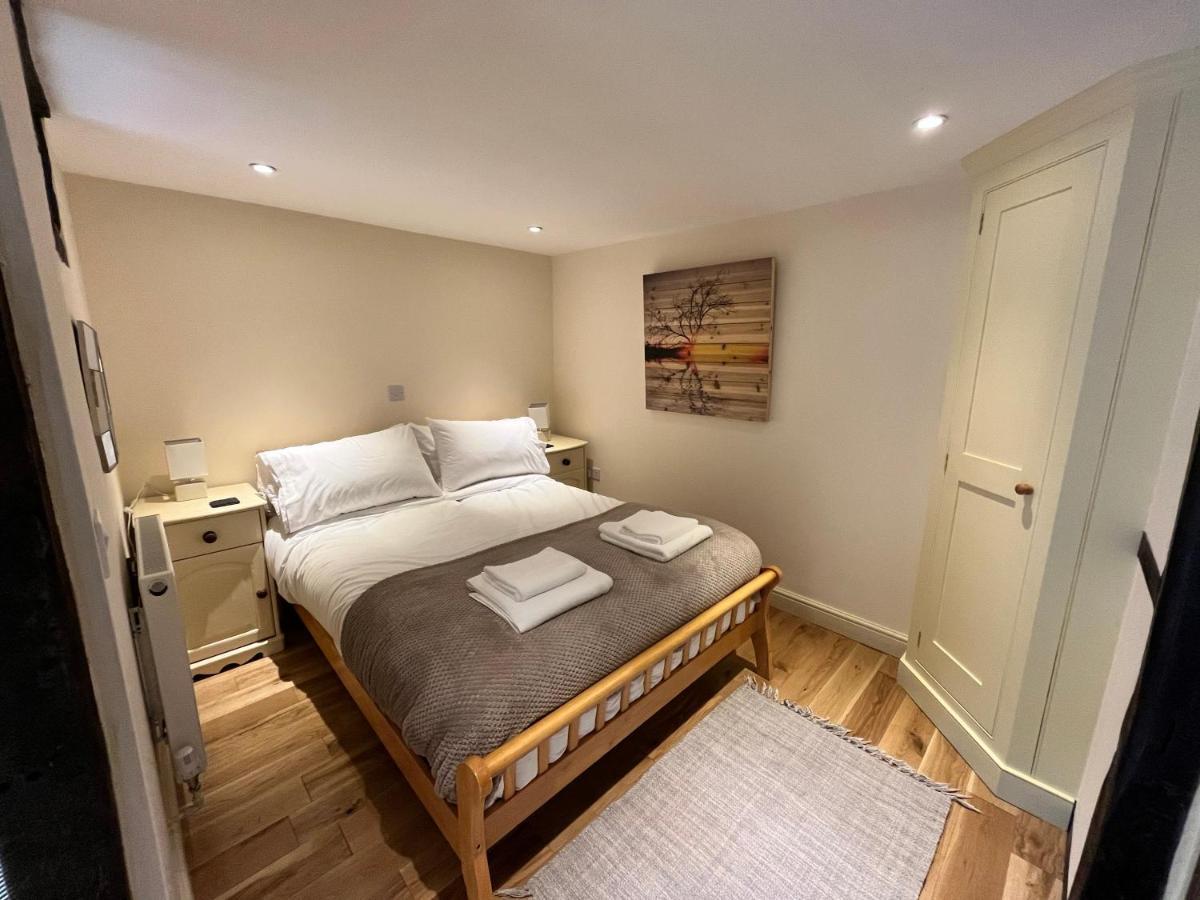 Swan House Tea Room And Bed & Breakfast Lydney Exterior foto